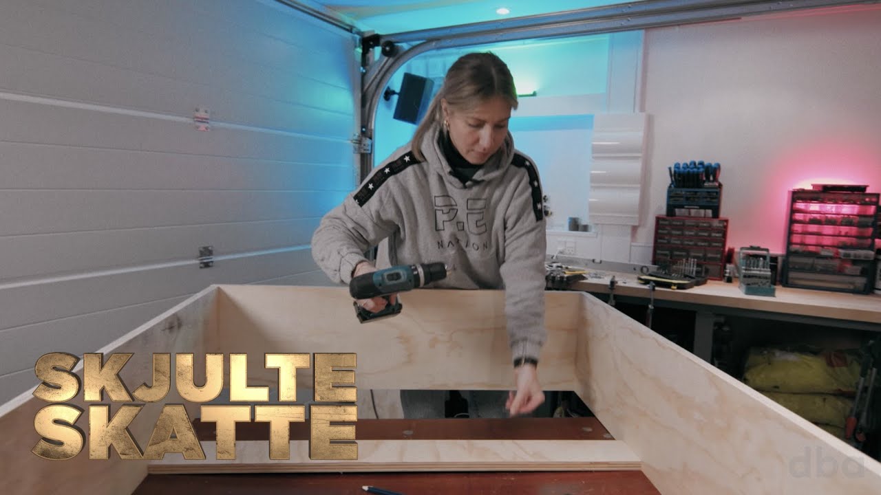 Camilla bygger et drivhus af et par slidte vinduer – DIY Camilla bygger et drivhus af et par slidte vinduer – DIY