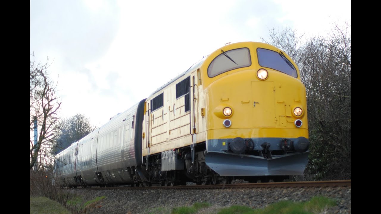 Lokaltog Desiro og M36+IC2+IC2 i Nakskov. 27/3 2023. Lokaltog Desiro og M36+IC2+IC2 i Nakskov. 27/3 2023.