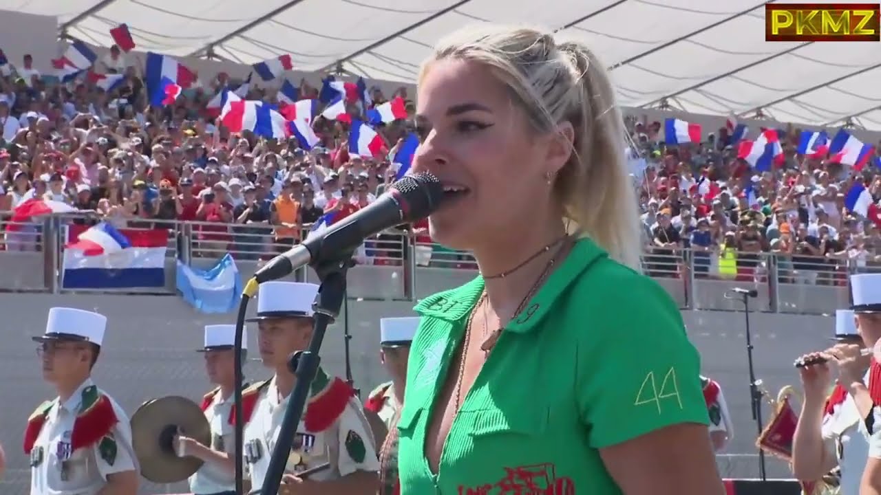 F1 Lenovo Grand Prix de France 2022 - France National Anthem Performed By Sophie Tapie