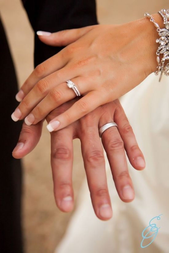 FOTOS DE MANOS CON ANILLOS BODAS Fotos De Manos Con Anillos Bodas