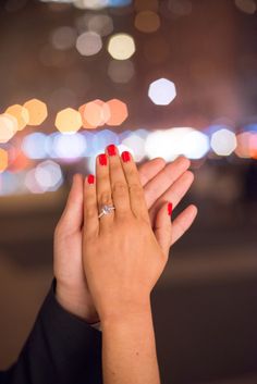 FOTOS DE MANOS CON ANILLOS BODAS Fotos De Manos Con Anillos Bodas