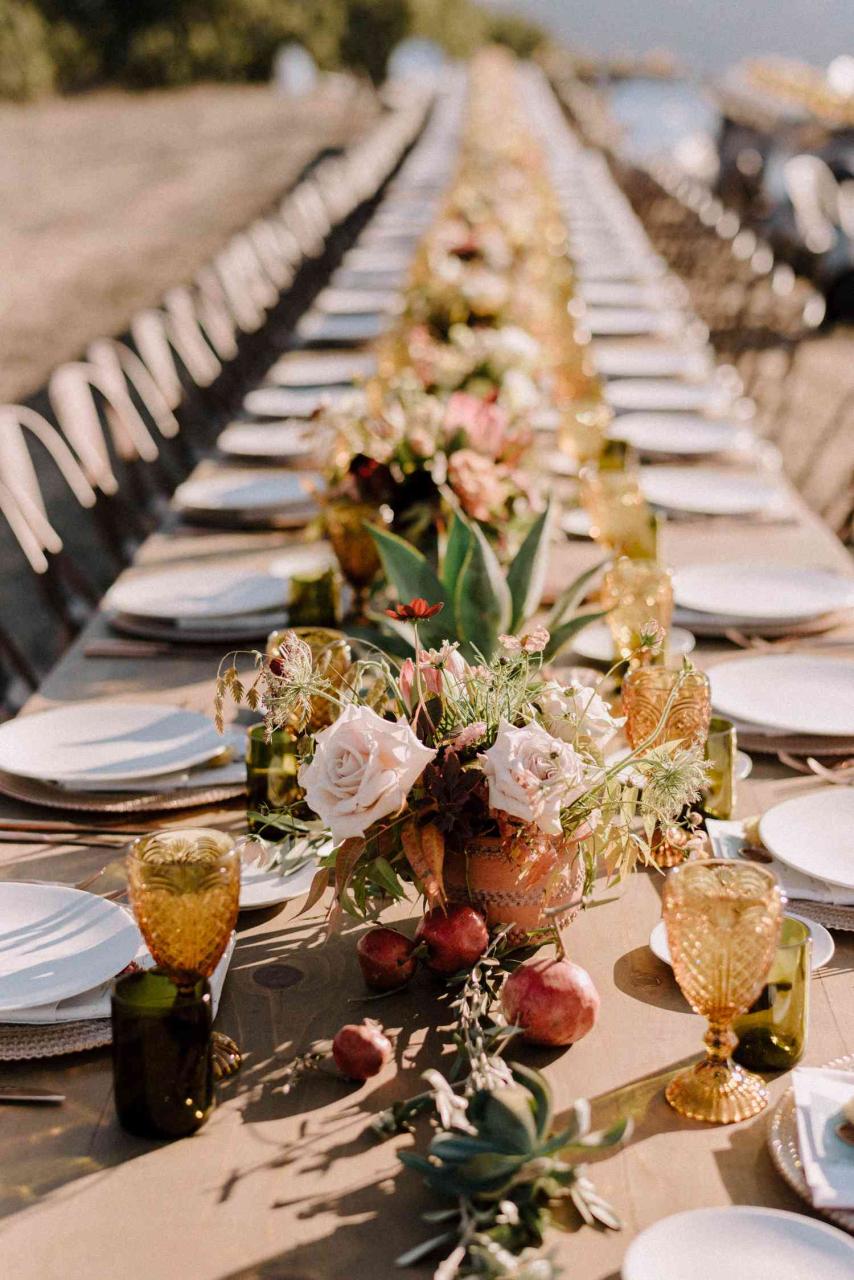 23 Beautiful Banquet-Style Tables For Your Wedding Reception 23 Beautiful Banquet-Style Tables For Your Wedding Reception
