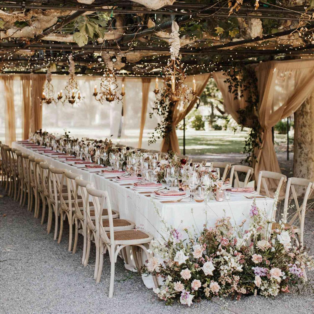 23 Beautiful Banquet-Style Tables For Your Wedding Reception 23 Beautiful Banquet-Style Tables For Your Wedding Reception