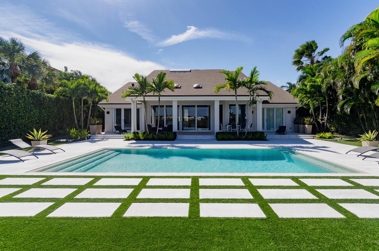 Synthetic Turf and Pavers - Tropical - Landscape - Miami - by Synthetic Turf International – Florida | Houzz Synthetic Turf And Pavers - Tropical - Landscape - Miami - By Synthetic Turf International – Florida | Houzz