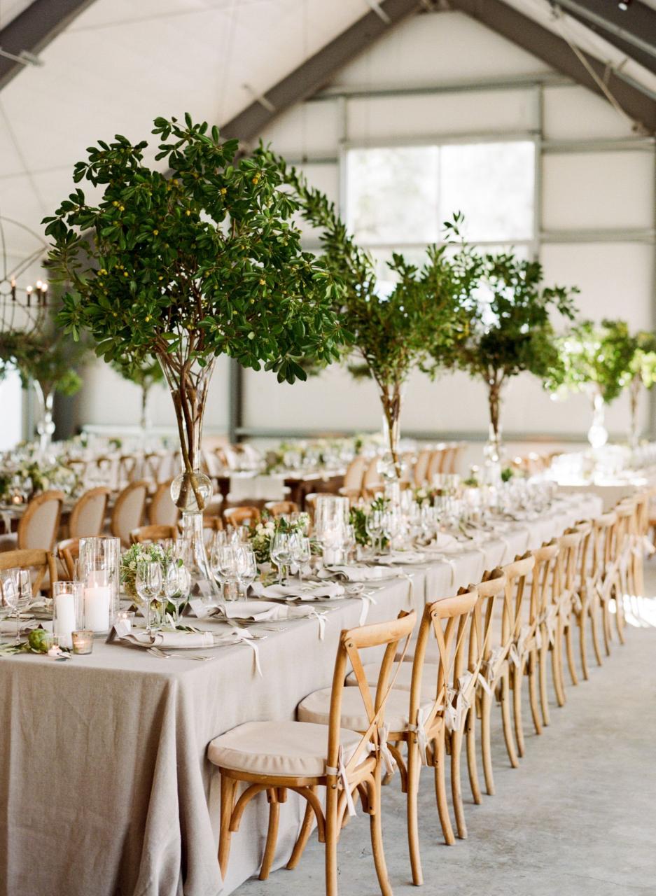 15 Best Greenery Wedding Centerpieces - Green Centerpieces For Wedding 15 Best Greenery Wedding Centerpieces - Green Centerpieces For Wedding