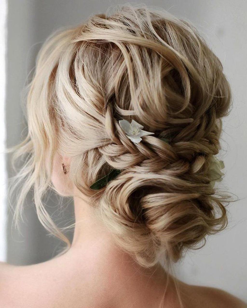 Wedding Hairstyles For Curly Hair: 30+ Looks & Expert Tips Wedding Hairstyles For Curly Hair: 30+ Looks & Expert Tips