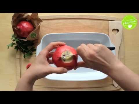 Granaatappel ontpitten | HelloFresh | Tips & tricks #2 Granaatappel ontpitten | HelloFresh | Tips & tricks #2