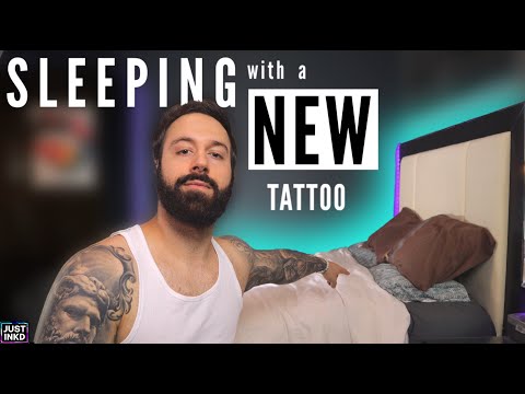 SLEEPING with a NEW tattoo | What you need TO DO and AVOID in bed SLEEPING with a NEW tattoo | What you need TO DO and AVOID in bed